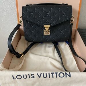 LOUIS VUITTON HANDBAG